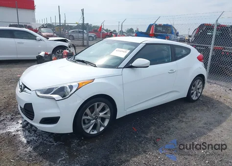 2016 Hyundai Veloster z USA, uszkodzony, nr VIN KMHTC6AD4GU297765